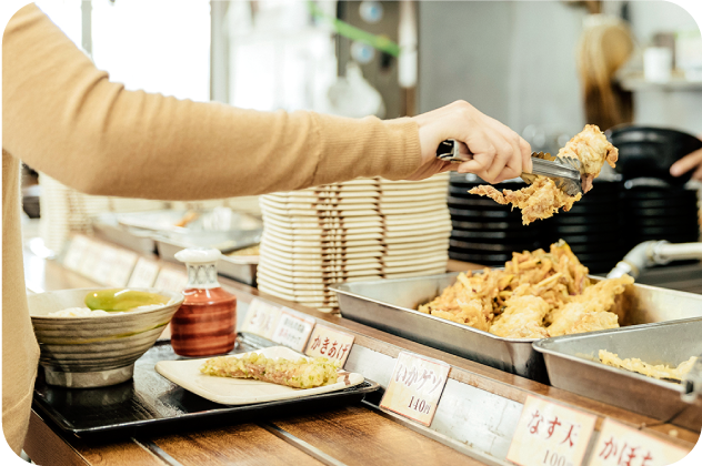 After received your order (udon),let's move to tempura section.Take a plate and pick up fresh tempura.